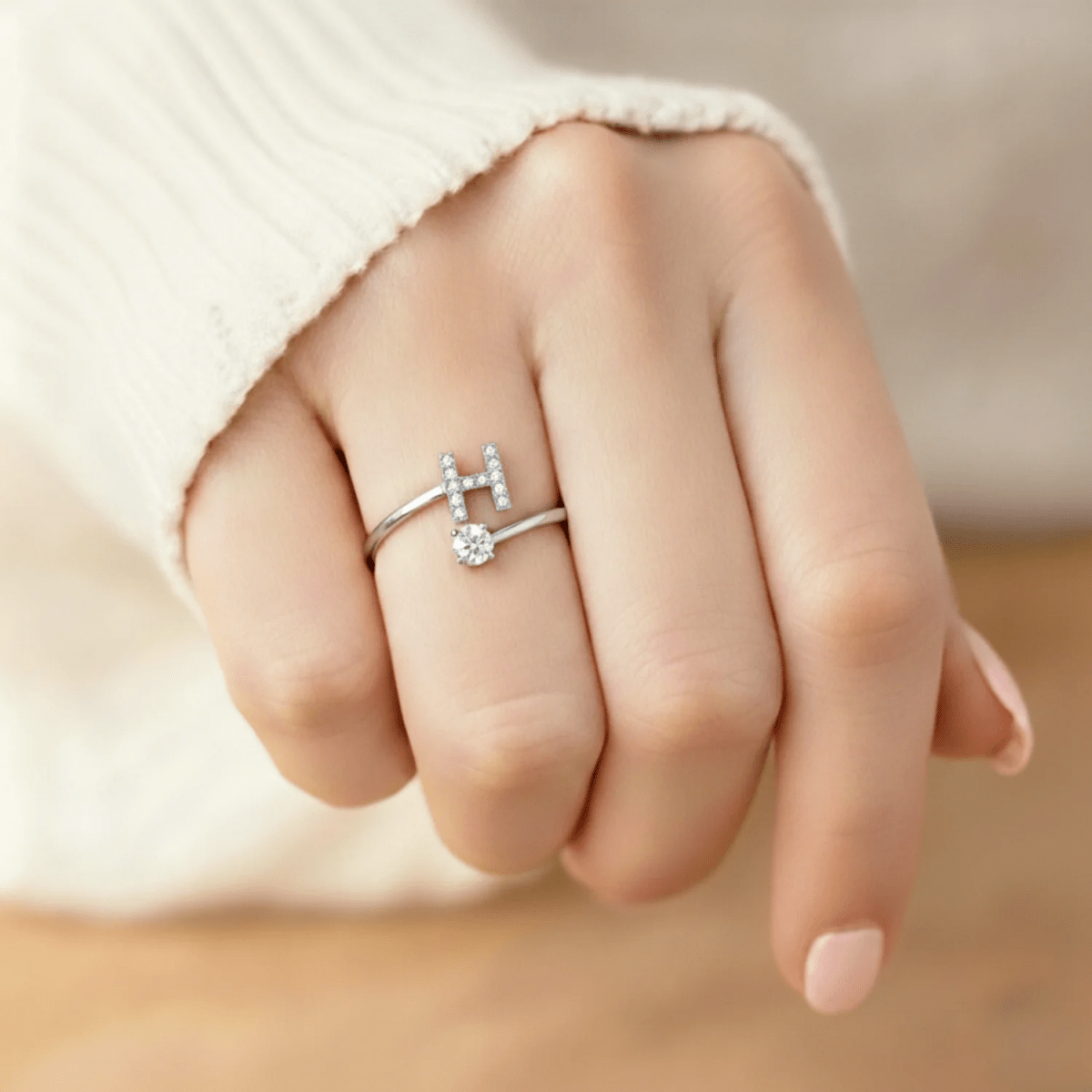 Anillo Ajustable | Inicial - Lourve Collection - Lourve Collection - Anillo Ajustable | Inicial