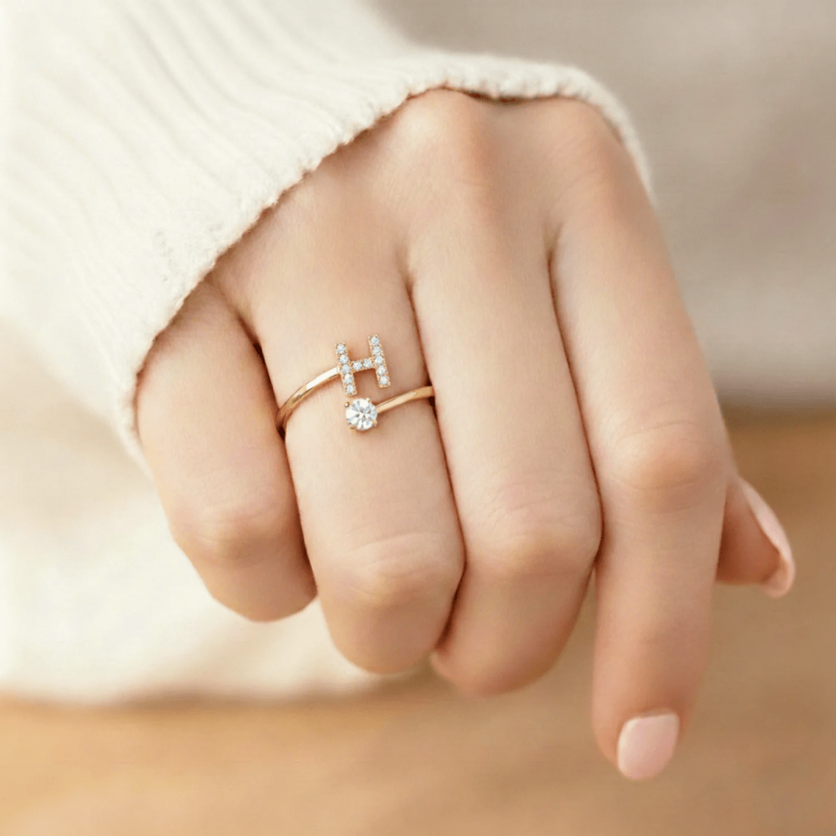 Anillo Ajustable | Inicial - Lourve Collection - Lourve Collection - Anillo Ajustable | Inicial