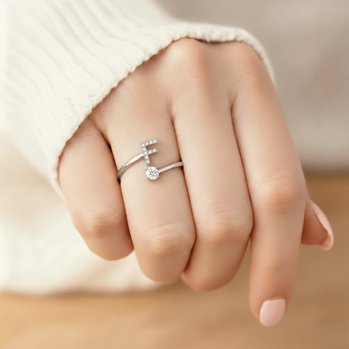 Anillo Ajustable | Inicial - Lourve Collection - Lourve Collection - Anillo Ajustable | Inicial